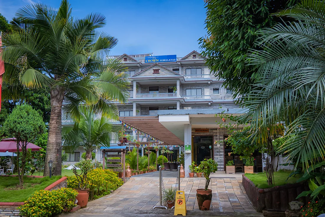 Hotel Crown Himalayas