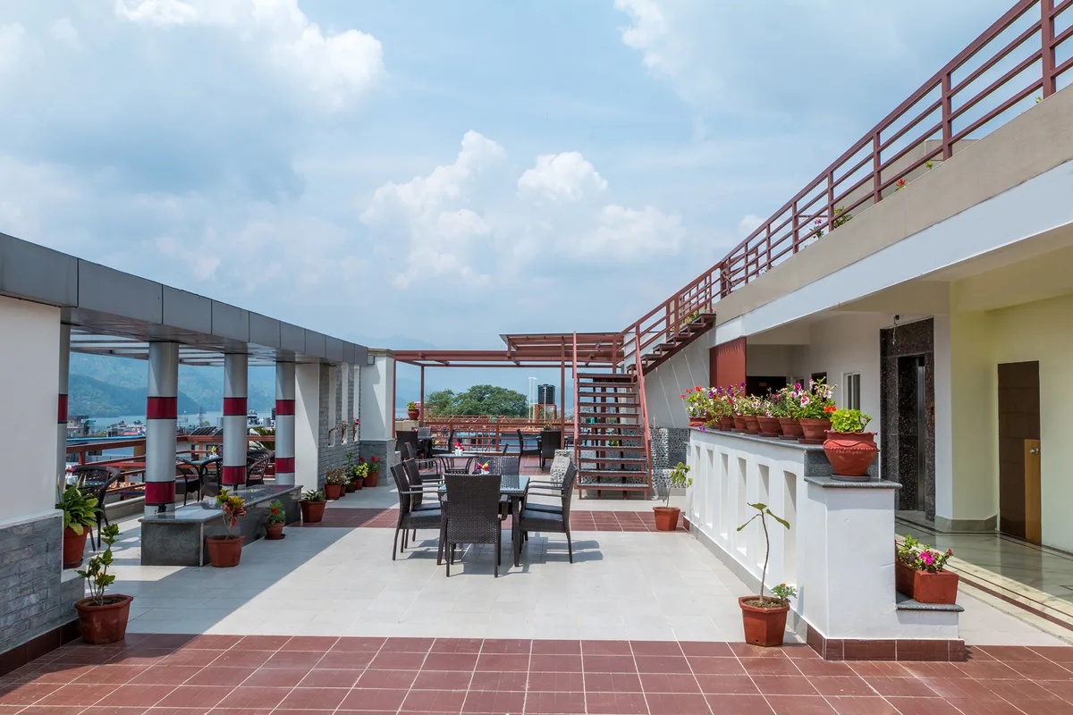 Hotel Lake Paradise Pokhara photo 2