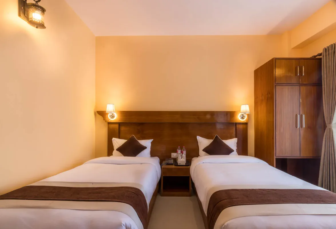 Hotel Lake Shore Pokhara photo 2